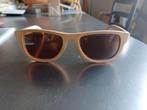 Waiting for the Sun Houten design zonnebril heel tof!, Overige merken, Zonnebril, Bruin, Ophalen of Verzenden