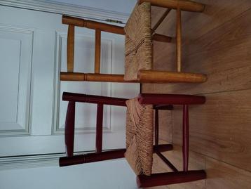 Vintage kinderstoeltjes van riet - samen €16 beschikbaar voor biedingen