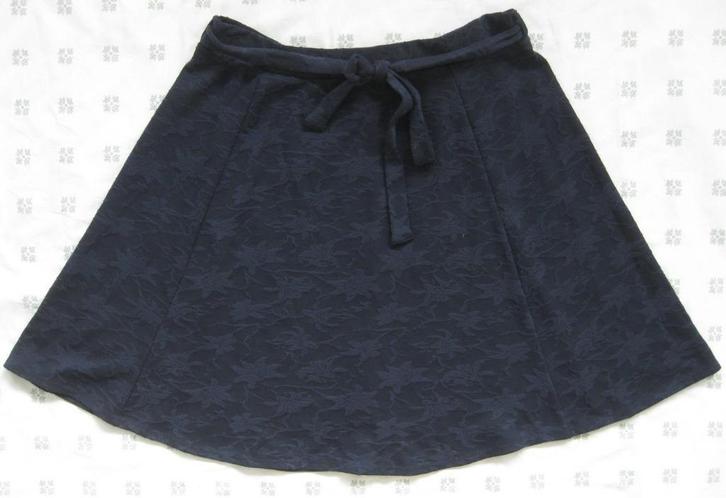 Yessica blauwe rok, A-lijn met bloemen, zwierig, maat L 40, Kleding | Dames, Rokken, Zo goed als nieuw, Maat 38/40 (M), Blauw