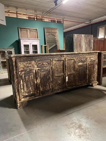 Dressoir oud hout beschikbaar voor biedingen