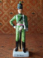 Mooi vintage beeldje uit Engeland van historische soldaat., Ophalen of Verzenden