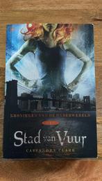 Stad van Vuur - Cassandra Clare, Boeken, Ophalen of Verzenden, Gelezen