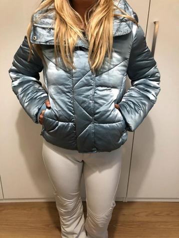 Skijas puffer winterjas Gap lichtblauw glanzend metallic - S beschikbaar voor biedingen