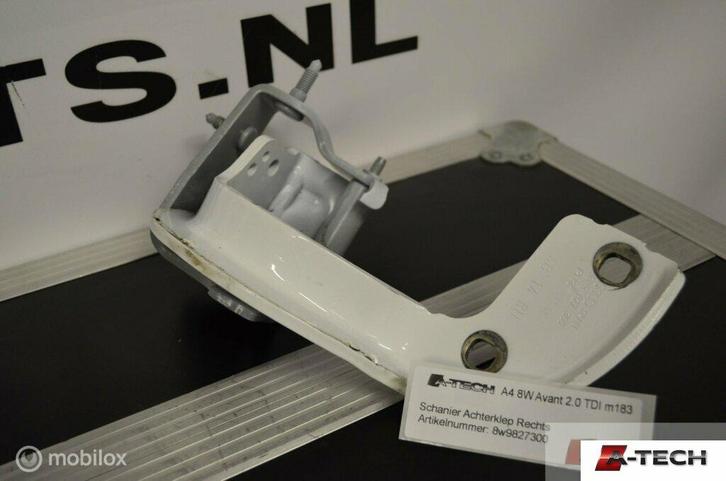 Achterklepscharnier rechts Audi A4 Avant B9 15-18 8w9827300, Auto-onderdelen, Klein materiaal, Audi, Gebruikt, Ophalen of Verzenden