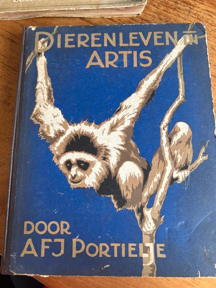 Verkade album Dierenleven in Artis 1939, Boeken, Prentenboeken en Plaatjesalbums, Gelezen, Ophalen of Verzenden