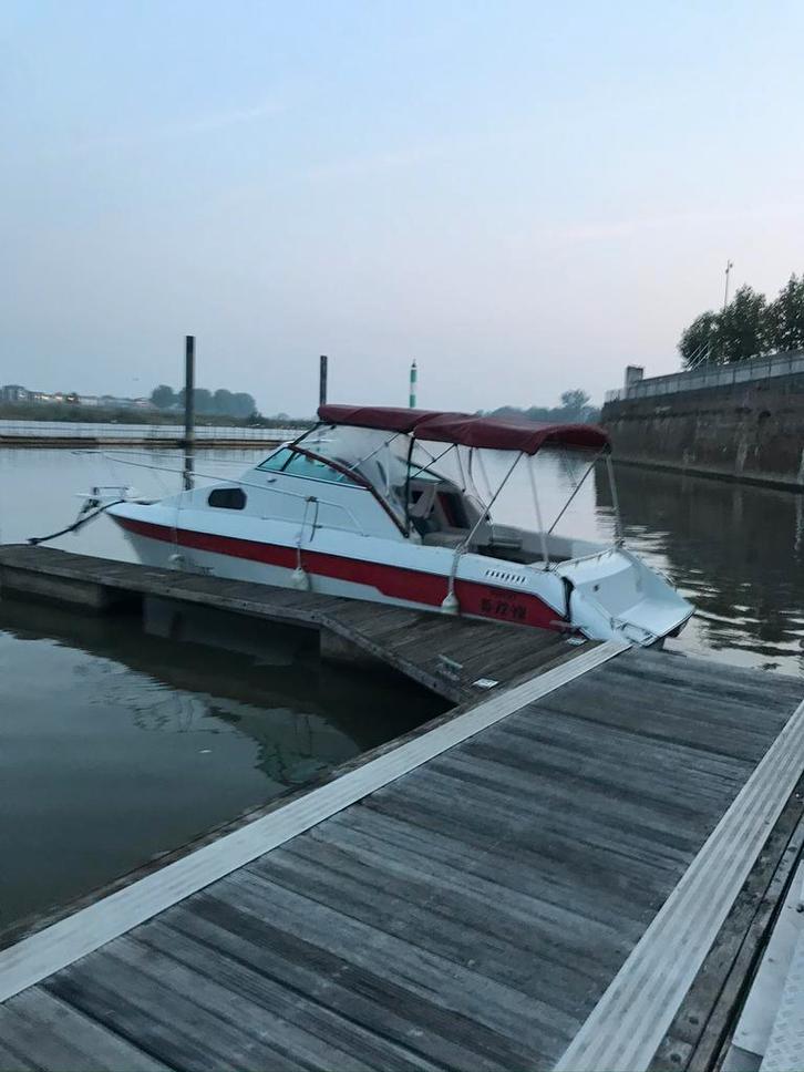 Donzi el pescado (plezier boot), Watersport en Boten, Bootonderdelen, Gebruikt, Motor en Techniek, Motorboot, Ophalen