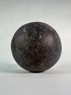 18e-eeuwse kanonskogel (8-ponder)  bodemvondst Maastricht, Ophalen of Verzenden, Landmacht, Nederland, Hulzen of Bodemvondsten