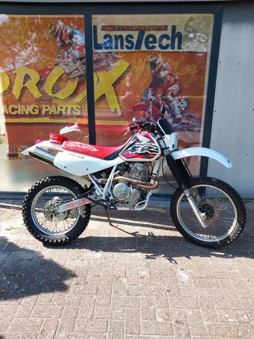 Honda XR600R 1993 volledig opnieuw opgebouwd slechts 300 km, Motoren, Motoren | Honda, Bedrijf, Enduro, 1 cilinder, Ophalen