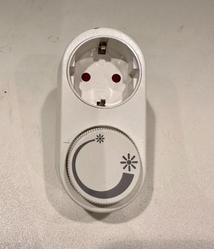 stekkerdimmer LED 3-24 Watt. gloeilamp/halogeen 30-200W, Doe-het-zelf en Verbouw, Elektra en Kabels, Zo goed als nieuw, Overige typen