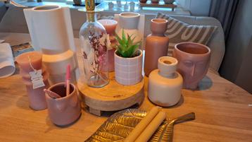 Roze Accessoires Set - Decoratie voor je Interieur beschikbaar voor biedingen
