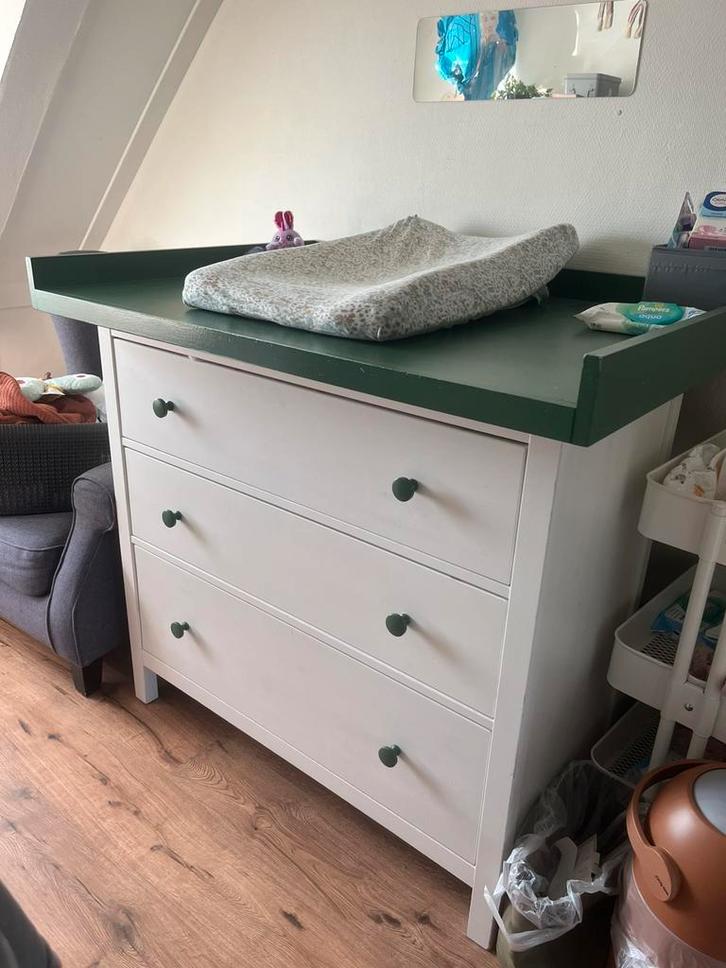 Hemnes ladekast / commode, Kinderen en Baby's, Kinderkamer | Commodes en Kasten, Gebruikt, Commode, 90 tot 105 cm, 100 cm of meer