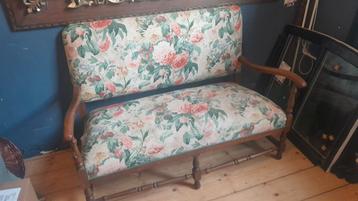 Vintage bloemen bankje  beschikbaar voor biedingen