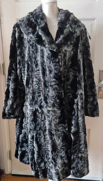 Zwart grijs gemêleerde lange "bontjas" mt 42/44 Vintage jas beschikbaar voor biedingen