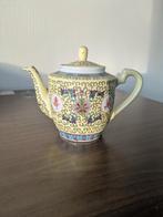 Chinese theepot, Antiek en Kunst, Antiek | Servies los, Ophalen of Verzenden