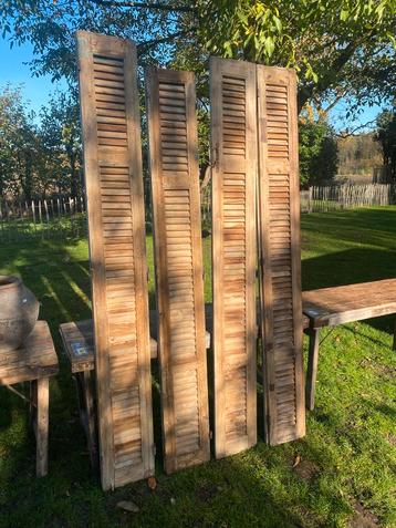 Oude Louvre luiken beschikbaar voor biedingen