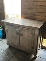 Gratis kast op wielen . Licht in gewicht, Tuin en Terras, Ophalen, Zo goed als nieuw, Hout