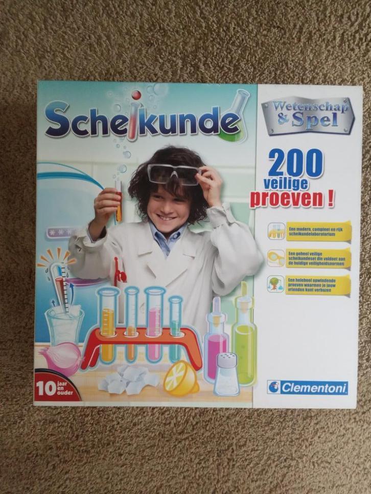Scheikundedoos Clementoni, Kinderen en Baby's, Speelgoed | Educatief en Creatief, Gebruikt, Ontdekken, Ophalen of Verzenden