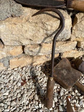Brocante Frans tuingereedschap/handcultivator beschikbaar voor biedingen