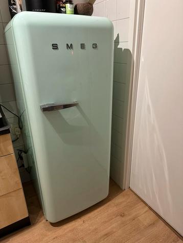 Mintgroene SMEG Koelkast beschikbaar voor biedingen