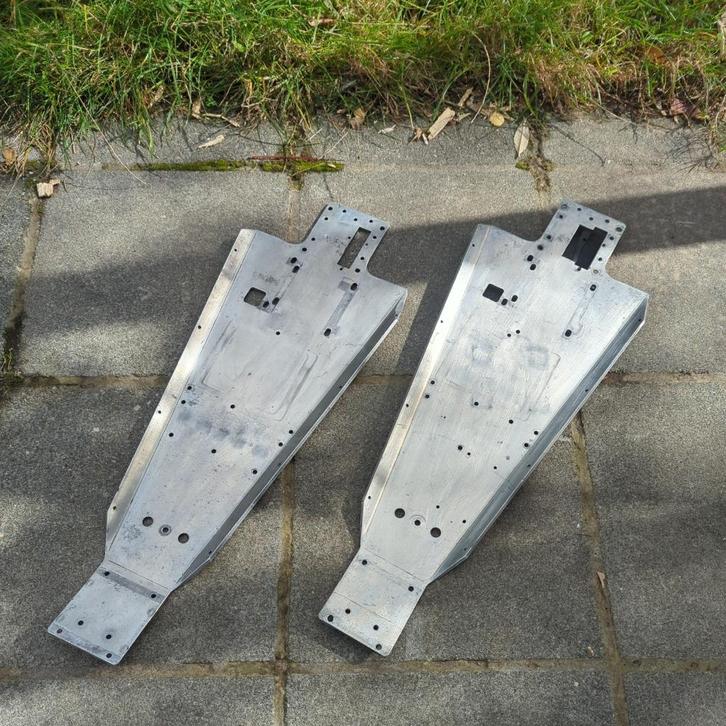 FG offroad 2wd bodemplaten €10/stuk (Marder, Baja, Beetle), Hobby en Vrije tijd, Modelbouw | Radiografisch | Auto's, Gebruikt