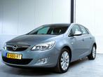 Opel Astra 1.4 Turbo Sport, Auto's, Voorwielaandrijving, Gebruikt, Leder en Stof, Bedrijf