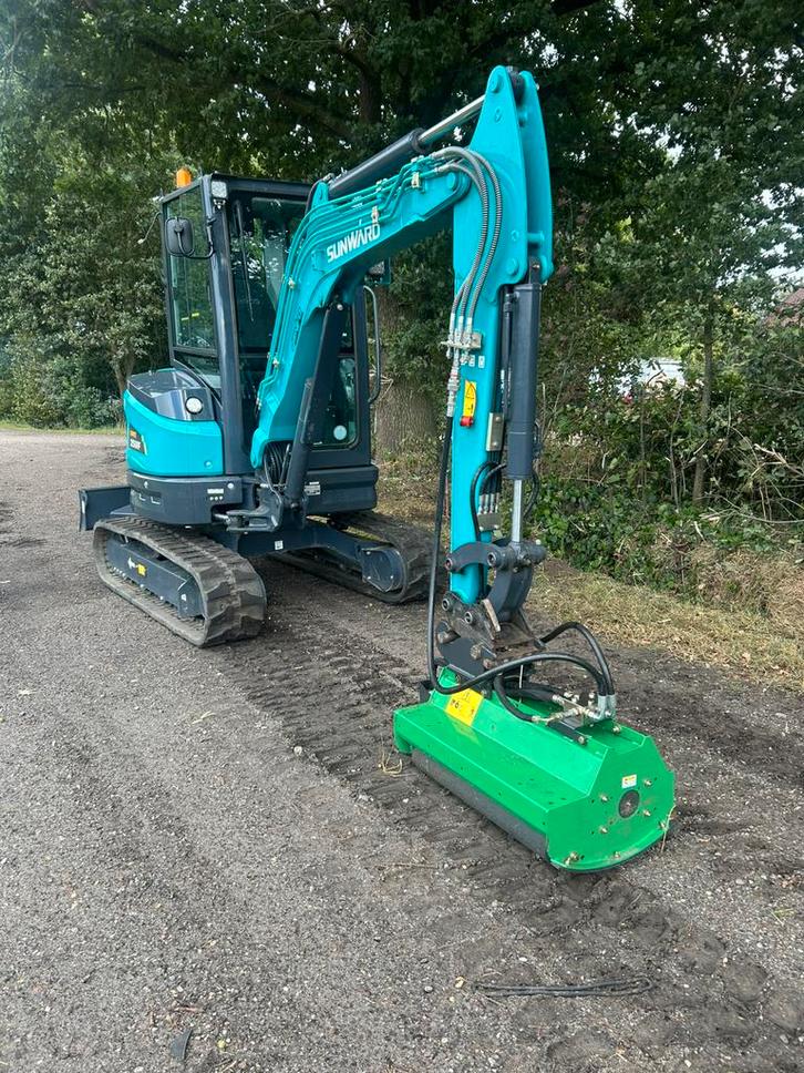 Sunward 2,5 ton mini graver, Zakelijke goederen, Machines en Bouw | Kranen en Graafmachines, Graafmachine, Ophalen