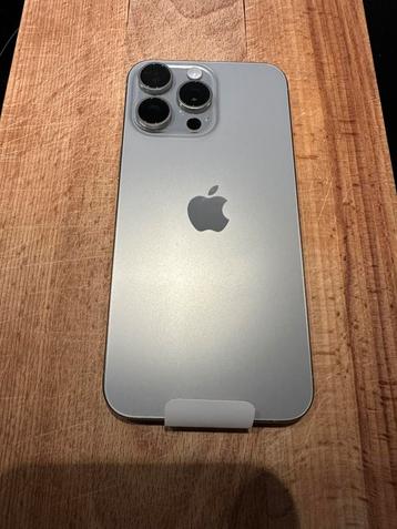 IPhone Pro Max 15 Nieuw 256GB volledige garantie  beschikbaar voor biedingen