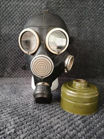 USSR GP7 gasmasker met filter. beschikbaar voor biedingen