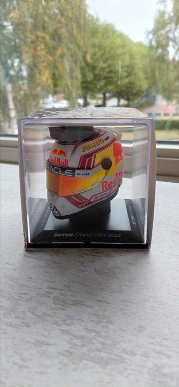 Te koop - Max Verstappen Dutch 2023 1:4 beschikbaar voor biedingen