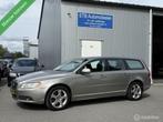 Volvo V70 2.5T Momentum, 5 cilinder, Nieuwe apk, Voorwielaandrijving, 1573 kg, 2521 cc, Handgeschakeld