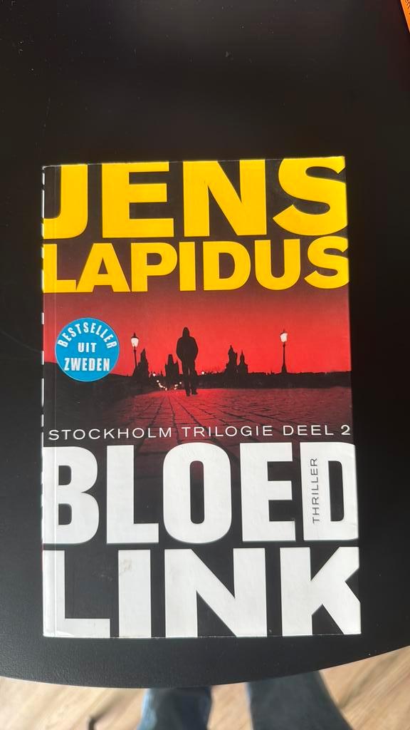 Jens Lapidus - Bloedlink, Boeken, Thrillers, Zo goed als nieuw, Ophalen of Verzenden