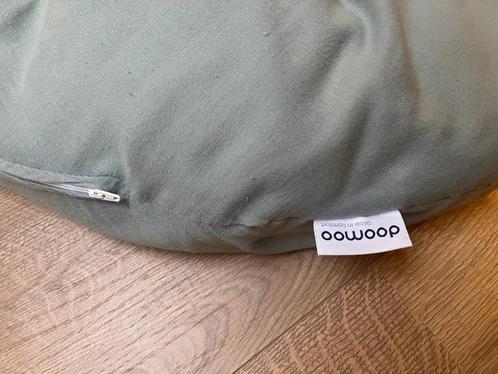 Doomoo  voedingskussen, Kinderen en Baby's, Babyvoeding en Toebehoren, Zo goed als nieuw, Voedingskussen, Ophalen of Verzenden