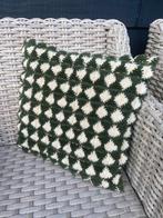 Mooi vintage retro kussen groen met 3D wol knoopwerk, Huis en Inrichting, Ophalen of Verzenden, Zo goed als nieuw, Groen, Vierkant