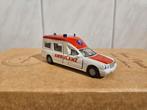 Siku Mercedes Benz Ambulance A 2002, Ophalen of Verzenden, Zo goed als nieuw, Auto