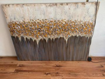 Schilderij met gouden accenten beschikbaar voor biedingen