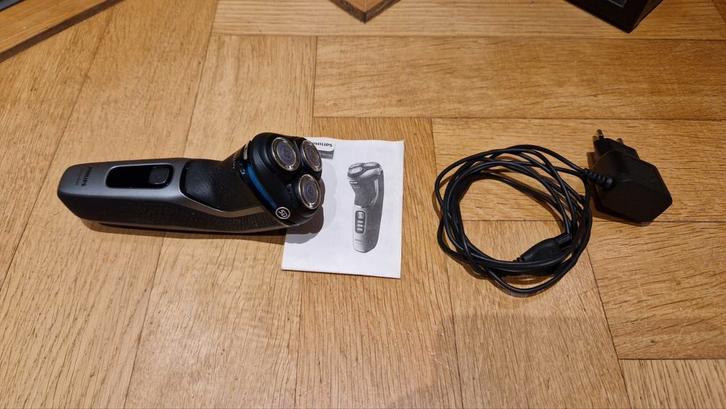 Philips Scheerapparaat S3000, Sieraden, Tassen en Uiterlijk, Uiterlijk | Gezichtsverzorging, Zo goed als nieuw, Verzorging, Ophalen of Verzenden
