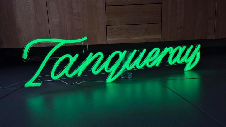 Tanqueray GIN LED Neon Lichtreclame NIEUW, Verzamelen, Merken en Reclamevoorwerpen, Nieuw, Lichtbak of (neon) lamp, Ophalen of Verzenden
