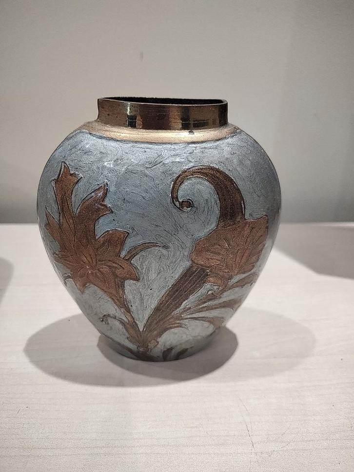 Antieke messing vaas met bloemenmotief emaille, Antiek en Kunst, Antiek | Vazen, Verzenden