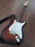 Electrische gitaar Squier Stratocaster Fender, Muziek en Instrumenten, Ophalen, Zo goed als nieuw