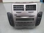 radio toyota  yaris  P 9....met CD speler, Ophalen of Verzenden