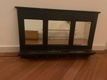 Houten kapstok met spiegels en 10 haakjes beschikbaar voor biedingen
