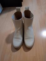 chelsea boots, Wit, Lage of Enkellaarzen, Ophalen of Verzenden, Zo goed als nieuw