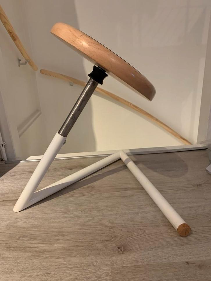 Wigli Wiebelkruk Kinderen - Actief Zitten!, Huis en Inrichting, Stoelen, Gebruikt, Eén, Hout, Wit, Ophalen