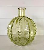 Groene glazen vaas - decoratief en stijlvol cactus patroon, Ophalen of Verzenden, Minder dan 50 cm, Groen, Glas