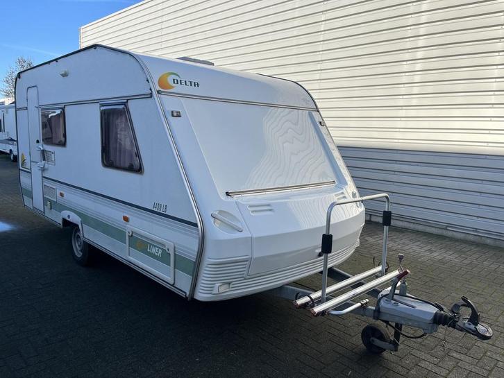 Delta 4400 LB Euroliner (bj 2001), Caravans en Kamperen, Caravans, Bedrijf, 750 - 1000 kg, Delta, 6 tot 7 meter, Kachel, Koelkast