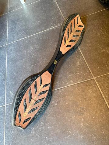 Waveboard beschikbaar voor biedingen