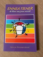Ennea Tiener - de kleur van jouw wereld, Ophalen of Verzenden, Zo goed als nieuw, Overige onderwerpen