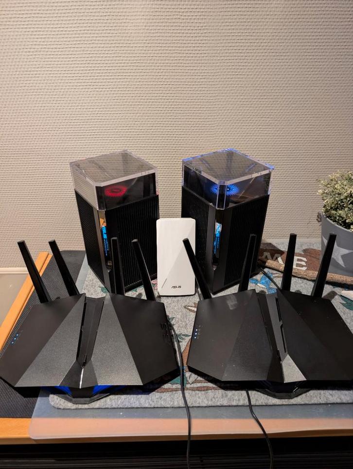 Asus ZenWiFi XT12 Pro + RT-AX82U + RP-AX58 Mesh Systeem, Computers en Software, Routers en Modems, Gebruikt, Router, Ophalen of Verzenden