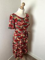 King Louie maat M wijnrood bloemen swing jurk 974, Kleding | Dames, Maat 38/40 (M), Ophalen of Verzenden, Zo goed als nieuw, Knielengte