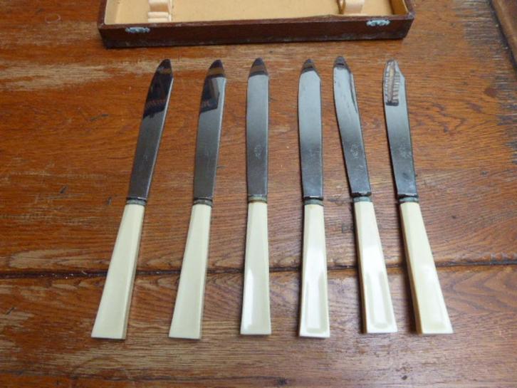 6 art deco messen met bakelieten handgreep, Antiek en Kunst, Antiek | Bestek, Ophalen of Verzenden